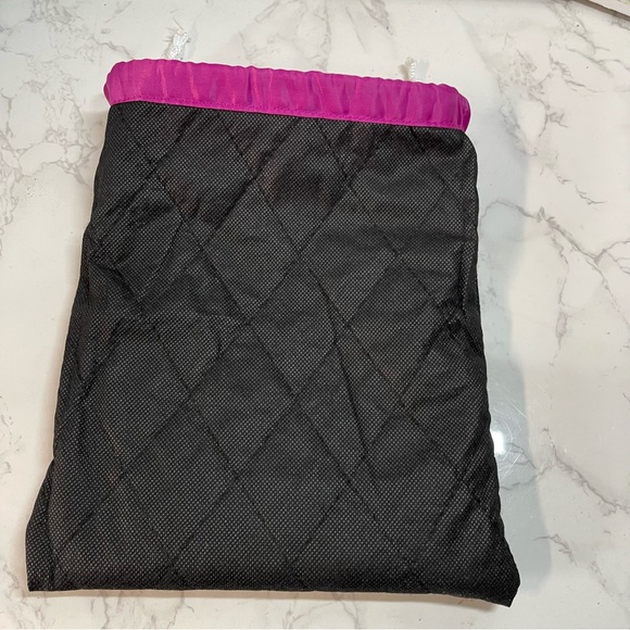 2 Tech Bags - Travelon Tech Accessory Organizer and Lightly Padded Pouch - Picture 12 of 14